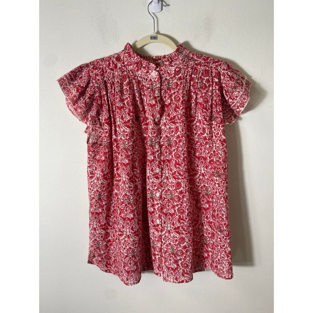 MABE Floral red top. Ruffled at neck Sz M